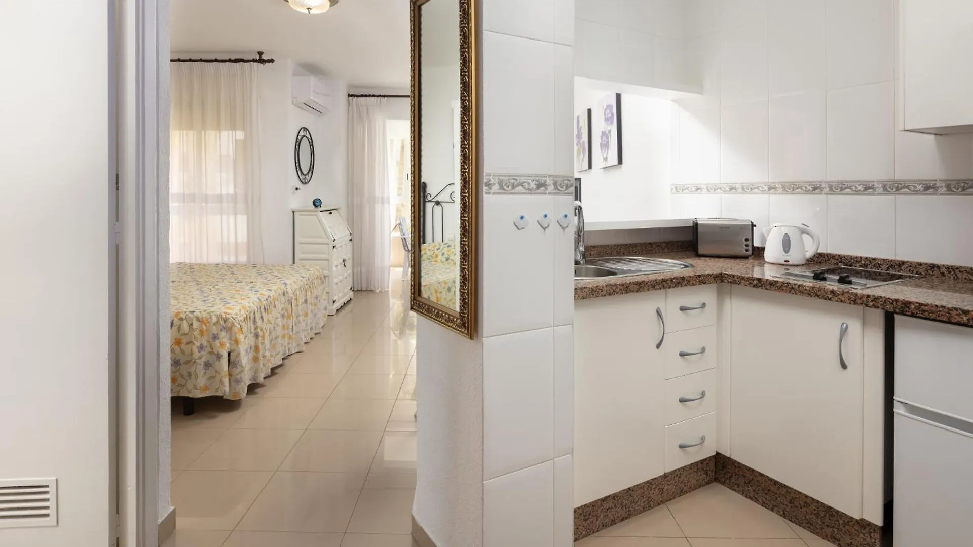 Estudios 79 Torrox Apartment